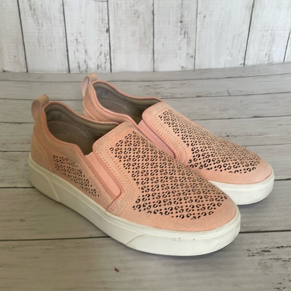 Vionic Kimmie Perforated Pink Suede Slip on